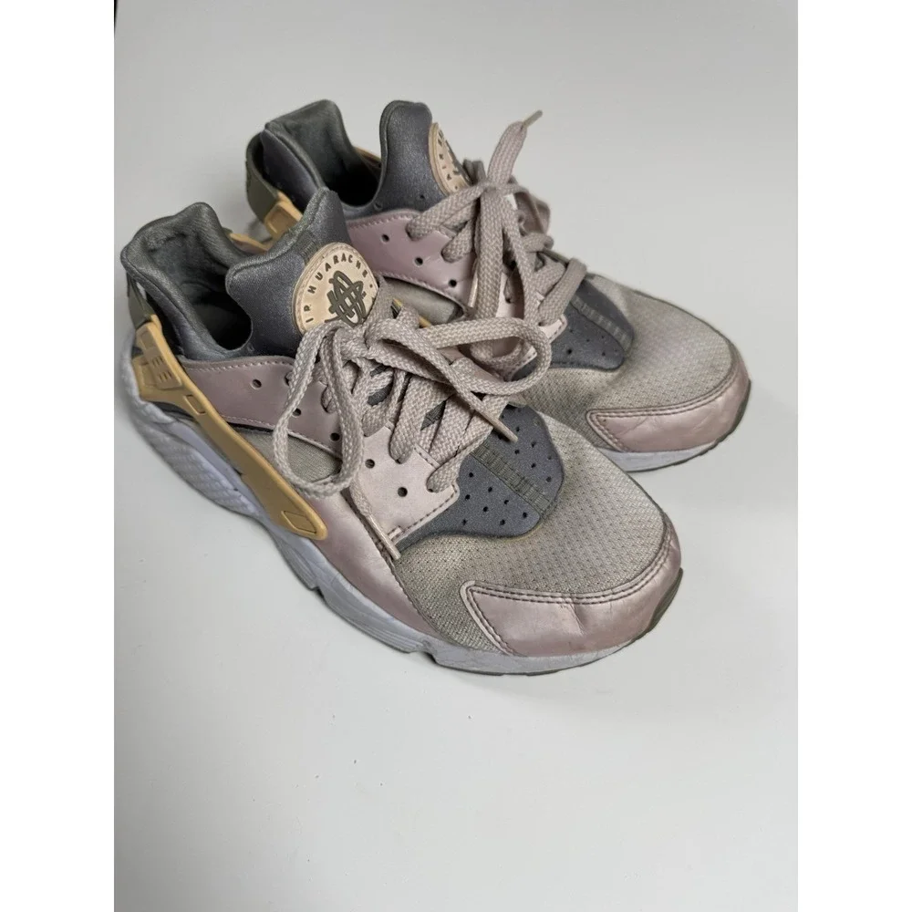 Rare Nike‎ Huarache Metallic Rose Gold Size 8 shoes